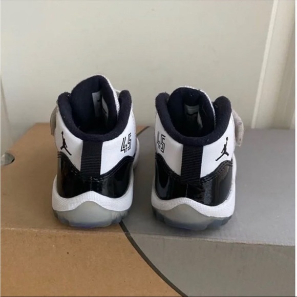 Nike Air Jordan 11 Retro TD 'Concord' Toddler Sneakers - SZ 9 C - Picture 11 of 12